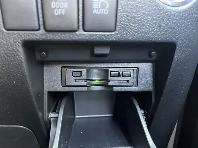 トヨタ アルファード S Aパッケージ 高知県 2019(令1)年 0.7万km ブラック 純正ナビ/　Bluetooth/フルセグ/　CD/DVD/AM/FM/ビルトインETC/両側パワースライドドア/LEDヘッドライト/3列目シート/オットマン/バックカメラ/プッシュスタート/スマートキー/純正18インチアルミホイール/フロアマット/コーナーセンサー/MTモード付AT/オートマチックハイビーム/オートライト/衝突被害軽減システム/盗難防止装置