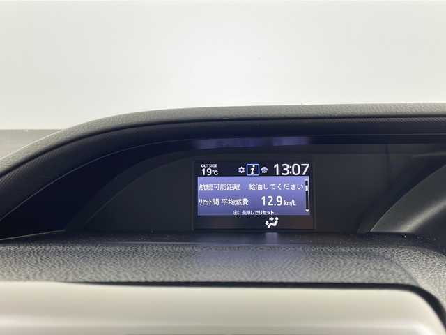 トヨタ ヴォクシー ZS 栃木県 2019(平31)年 6.8万km ホワイトパールクリスタルシャイン トヨタセーフティセンス/・プリクラッシュセーフティ/・レーンディパーチャーアラート/・オートマチックハイビーム/・先行車発進アラーム/レンタアップ/社外ナビ/（CD/DVD/BT/TV/AM/FM/SD)/LEDヘッドライト/アイドリングストップ/両側パワースライドドア/オートエアコン/オートライト/ETC/電動格納ミラー/純正さサイドバイザー/フォグライト/USB給電/スマートキー/プッシュスタート/革巻きステアリング/ステアリングスイッチ