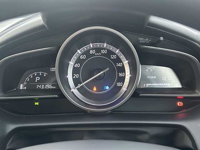 マツダ デミオ 13S 石川県 2016(平28)年 14.4万km ソウルレッドプレミアムメタリック スマートシティブレーキサポート/・衝突回避/・衝突軽減ブレーキ/純正SDナビゲーション/【Bluetooth・フルセグTV・SD・CD・DVD・AUX】/前方ドライブレコーダー/ビルトインETC/バックカメラ/前席ヒートシーター/LEDヘッドライト/・オートライト/エンジンプッシュスタート/・スマートキー/・スペアキー/マツダi-stop/純正マット/サマータイヤ車載/保証書/取扱説明書