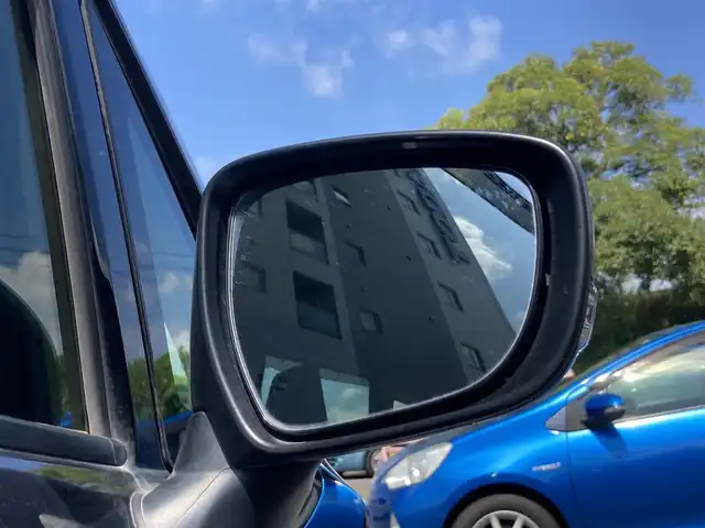 スズキ ワゴンＲ スティングレー HYBRID X 静岡県 2018(平30)年 5.4万km ブルーイッシュブラックパール3 スズキセーフティサポート/純正メモリーナビ(KXM-E502W)/　AM FM CD DVD Bluetooth USB/ビルトインETC/LEDオートヘッドランプ/シートヒーター(運転席)/社外16インチアルミホイール/ヘッドアップディスプレイ/革巻きステアリング/スマートキー＆プッシュスタート/アイドリングストップ/フルセグTV/バックモニター
