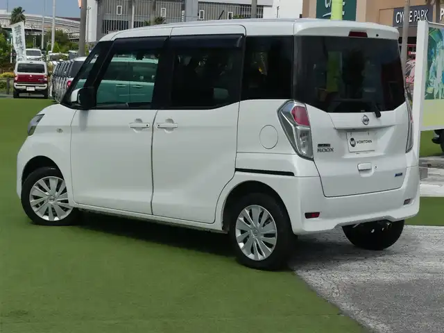 日産 デイズ ルークス X 千葉県 2014(平26)年 6.6万km ホワイトパール 左パワースライドドア/右イージークローザードア/純正SDナビ/【DVD/CD再生機能　Bluetooth接続】/アラウンドビューモニター/ドライブレコーダー/ETC/インテリジェントキー