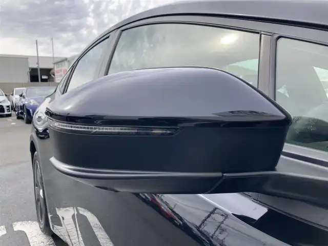 トヨタ プリウス U 静岡県 2023(令5)年 1.5万km アティチュードブラックマイカ トヨタセーフティセンス/純正8インチディスプレイオーディオ/　AM FM Bluetooth Miracast/フルセグTV/パノラミックビューモニター/ステアリングヒーター/ETC2.0/ブラインドスポットモニタリング/電動パーキングブレーキ/オートブレーキホールド/LEDヘッドライト/AC100V/純正フロアマット/スマートキー