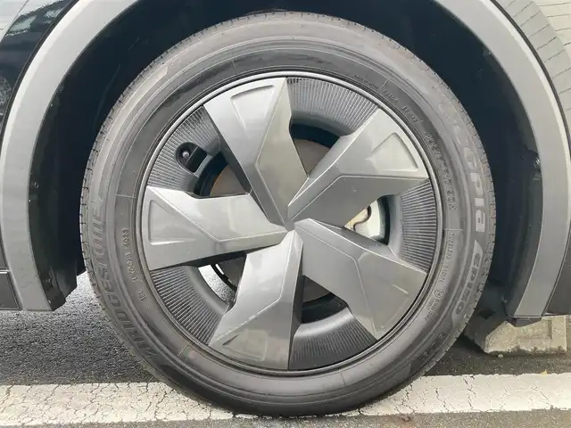 トヨタ プリウス U 静岡県 2023(令5)年 1.5万km アティチュードブラックマイカ トヨタセーフティセンス/純正8インチディスプレイオーディオ/　AM FM Bluetooth Miracast/フルセグTV/パノラミックビューモニター/ステアリングヒーター/ETC2.0/ブラインドスポットモニタリング/電動パーキングブレーキ/オートブレーキホールド/LEDヘッドライト/AC100V/純正フロアマット/スマートキー