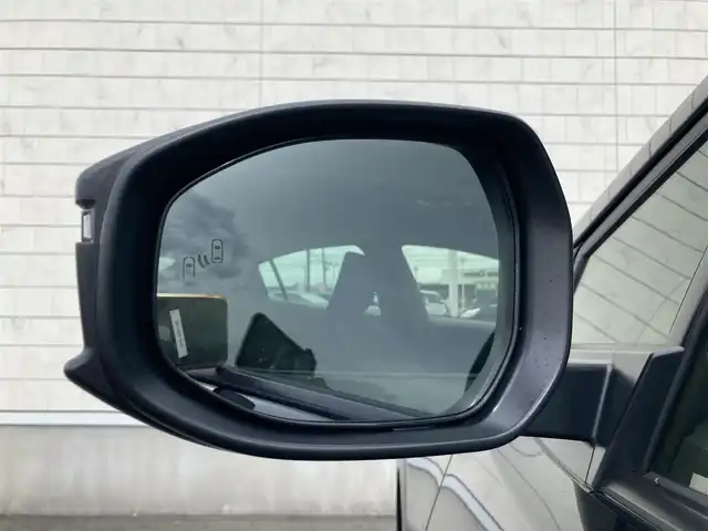 トヨタ プリウス U 静岡県 2023(令5)年 1.5万km アティチュードブラックマイカ トヨタセーフティセンス/純正8インチディスプレイオーディオ/　AM FM Bluetooth Miracast/フルセグTV/パノラミックビューモニター/ステアリングヒーター/ETC2.0/ブラインドスポットモニタリング/電動パーキングブレーキ/オートブレーキホールド/LEDヘッドライト/AC100V/純正フロアマット/スマートキー