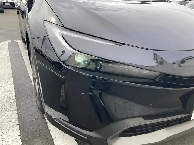 トヨタ プリウス U 静岡県 2023(令5)年 1.5万km アティチュードブラックマイカ トヨタセーフティセンス/純正8インチディスプレイオーディオ/　AM FM Bluetooth Miracast/フルセグTV/パノラミックビューモニター/ステアリングヒーター/ETC2.0/ブラインドスポットモニタリング/電動パーキングブレーキ/オートブレーキホールド/LEDヘッドライト/AC100V/純正フロアマット/スマートキー