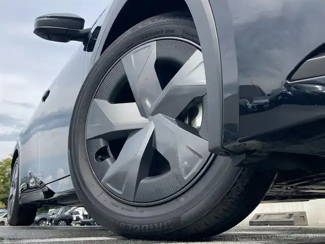 トヨタ プリウス U 静岡県 2023(令5)年 1.5万km アティチュードブラックマイカ トヨタセーフティセンス/純正8インチディスプレイオーディオ/　AM FM Bluetooth Miracast/フルセグTV/パノラミックビューモニター/ステアリングヒーター/ETC2.0/ブラインドスポットモニタリング/電動パーキングブレーキ/オートブレーキホールド/LEDヘッドライト/AC100V/純正フロアマット/スマートキー
