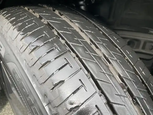 トヨタ プリウス U 静岡県 2023(令5)年 1.5万km アティチュードブラックマイカ トヨタセーフティセンス/純正8インチディスプレイオーディオ/　AM FM Bluetooth Miracast/フルセグTV/パノラミックビューモニター/ステアリングヒーター/ETC2.0/ブラインドスポットモニタリング/電動パーキングブレーキ/オートブレーキホールド/LEDヘッドライト/AC100V/純正フロアマット/スマートキー