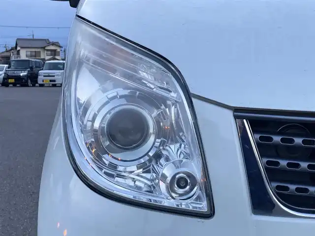 スズキ パレット リミテッドⅡ 和歌山県 2013(平25)年 9.9万km パールホワイト (株)IDOMが運営する【じしゃロン和歌山店】の自社ローン対象車両になります。こちらは現金ご利用時の価格です。/自社ローンご希望の方は別途その旨お申付け下さい。/４WD/社外オーディオ/純正ホイールキャップ/純正フロアマット/シートヒーター/両側パワースライドドア/電動格納ミラー/オートライト/ドアバイザー