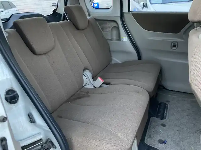 スズキ パレット リミテッドⅡ 和歌山県 2013(平25)年 9.9万km パールホワイト (株)IDOMが運営する【じしゃロン和歌山店】の自社ローン対象車両になります。こちらは現金ご利用時の価格です。/自社ローンご希望の方は別途その旨お申付け下さい。/４WD/社外オーディオ/純正ホイールキャップ/純正フロアマット/シートヒーター/両側パワースライドドア/電動格納ミラー/オートライト/ドアバイザー