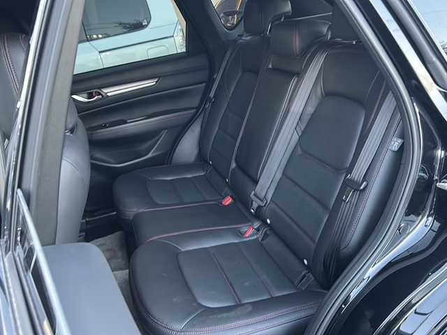 マツダ ＣＸ－５ XD スポーツアピアランス 大阪府 2023(令5)年 1万km ジェットブラックマイカ サンルーフ　衝突軽減　純正ナビ　ＢＯＳＥ　フルセグＴＶ　全周囲カメラ　ＢＴ　レザーシート　温冷席　シートメモリ　ＨＵＤ　オートホールド　パドルシフト　電動リアゲート　ＬＥＤヘッドライト　ＢＳＭ　ＥＴＣ2.0　レーダークルコン　レーンキープアシスト　電格ミラー　オートライト　オートワイパー　プッシュスタート　スマートキー　スペアキー　純正アルミホイール　取扱説明書　前後ドライブレコーダー