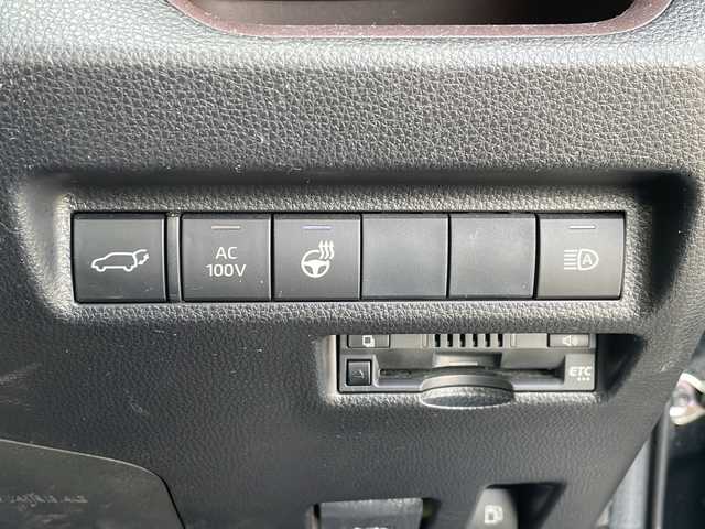 トヨタ ＲＡＶ４ ハイブリッドG 新潟県 2019(令1)年 5.8万km アティチュードブラックマイカ 4WD/純正9インチSDナビ(NSZT-Y68T)/CD/DVD/BT/フルセグテレビ/バックカメラ/ETC/ドライブレコーダー/衝突被害軽減ブレーキ/レーンキープアシスト/レーダークルーズコントロール/サンルーフ/革シート/運転席パワーシート/シートヒーター /ステアリングヒーター/ステアリングスイッチ/パワーバックドア/コーナーセンサー/スマートキー/プッシュスタート/LEDヘッドライト/オートライト/オートハイビーム/フォグランプ/純正18インチアルミホイール