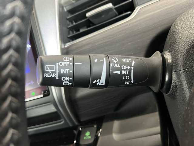 ホンダ フリード＋ ハイブリット G 静岡県 2023(令5)年 3.8万km スーパープラチナグレーメタリック 純正メモリナビ/・CD/・DVD/・フルセグＴＶ/・Bluetooth/・USB/・AM/・FM/主要装備/・両側パワスラ/・衝突軽減/・レーンキープ/・追従クルコン/・バックカメラ/・ETC/・ドラレコ前後/・ステリモ/・ハーフレザーシート/・シートヒーターD/N席/・LEDヘッドライト/・オートライト/・スマートキー/・プッシュスタート/・スペアキー1本/・純正フロアマット