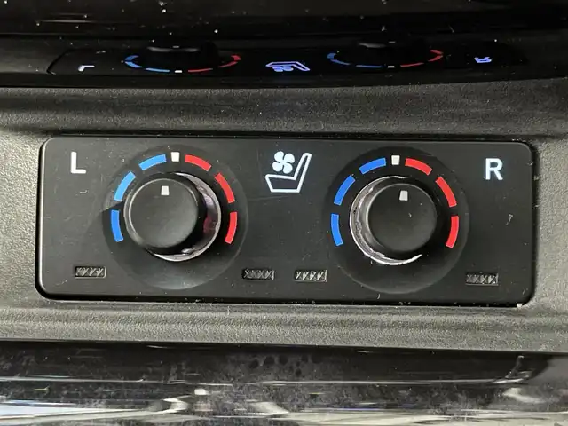 トヨタ アルファード S Cパッケージ 大阪府 2018(平30)年 4.3万km ブラック サンルーフ 黒革シート 三眼LED ALPINE11incナビTV バックカメラ フリップダウンモニター パワーシート/ヒーター/エアコン 電動リアゲート レーダーC 衝突軽減ブレーキ レーンアシスト 前後ドライブレコーダー