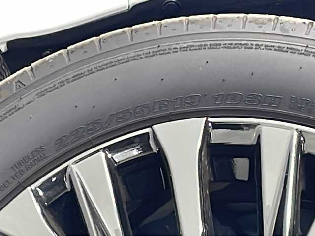 トヨタ ヴェルファイア Z プレミア 広島県 2024(令6)年 0.1万km プラチナホワイトパールマイカ 左右独立型ムーンルーフ/純正14型ディスプレイオーディオ/デジタルインナーミラー/ユニバーサルステップ/パノラミックビューモニター/ナッパレザーシート/パワーシート/シートヒーター/ベンチレーション/パワーオットマン/パワーバックドア/ステアリングヒーター/ブラインドスポットモニター/アドバンストパーク/パーキングサポートブレーキ/セーフティセンス/・プリクラッシュセーフティ/・レーントレーシングアシスト/・レーンディパーチャーアラート/・レーダークルーズコントロール/・アダプティブハイビーム/・プロアクティブドライビングアシスト/・フロントクロストラフィックアラート/・レーンチェンジアシスト/3眼LEDヘッドランプ/純正19インチAW/ETC2.0/ワイヤレス充電/AC100V/100W電源/USB/HDMI入力端子