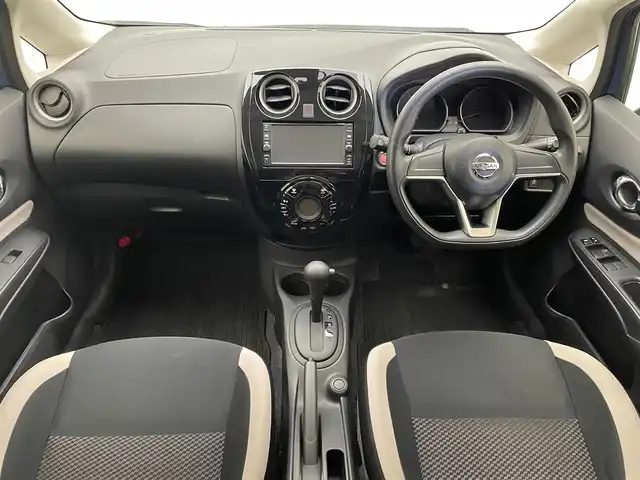 日産 ノート X 兵庫県 2017(平29)年 5.9万km シャイニングブルー 純正メモリーナビ/（フルセグ、CD、BT、MSV、AUX、IPOD）/ドライブレコーダー/バックカメラ/エマージェンシーブレーキ/アイドリングストップ/LDA/スマートキー/ワンオーナー/ISOFIX/純正マット/バイザー/LEDヘッドライト/オートライト/取扱説明書/保証書