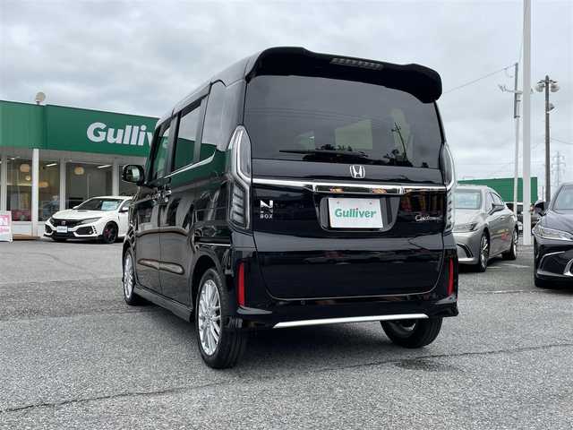 ホンダ Ｎ ＢＯＸ カスタム L ターボ 千葉県 2022(令4)年 0.9万km クリスタルブラックパール ホンダセンシング/・衝突軽減ブレーキ/・レーンキープアシスト/・オートマチックハイビーム/・アダプティブクルーズコントロール/純正SDナビ【VXM-225Ci】/バックカメラ/両後パワースライドドア/ハーフレザーシート/前席シートヒーター/スマートキー/パドルシフト/純正LEDヘッドライト/フォグランプ/ETC/本革巻きステアリング/ドアバイザー/純正15インチアルミホイール/サイド＆カーテンエアバッグ/新車時保証書＆取扱説明書