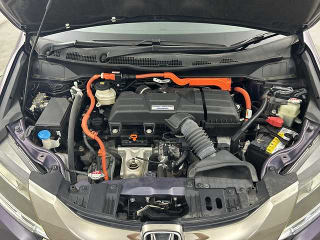 ホンダ オデッセイ ハイブリッド アブソルートセンシングEXパック 三重県 2016(平28)年 5.4万km プレミアムスパイスパープルP ホンダセンシング/●衝突軽減ブレーキ 〈CMBS〉/●歩行者事故低減ステアリング＊/●ACC 〈アダプティブ・クルーズ・コントロール〉/●LKAS 〈車線維持支援システム〉/●路外逸脱抑制機能/●誤発進抑制機能/●先行車発進お知らせ機能/●標識認識機能/純正インターナビ/・AM/FM/CD/DVD/USB/Bluetooth/iPod/フルセグ/HDMI/レーダークルーズコントロール/マルチビューカメラシステム/ブラインドスポットインフォメーション/スマートパーキングアシスト/純正フリップダウンモニター/本革シート/前席シートヒーター/運転席パワーシート/両側パワースライドドア/本革シート/ETC/LEDヘッドライト/アクティブコーナリングライト/AC100V1500W電源/純正１７インチAW