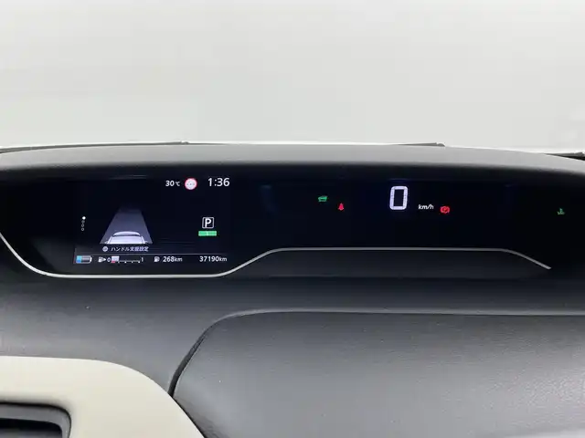 日産 セレナ e－パワー ハイウェイスター V 福井県 2022(令4)年 3.8万km ブリリアントホワイトパール 純正10インチSDナビ/（フルセグTV/AM/FM/CD/DVD/BT/SD/HDMI）/全周囲モニター/デジタルインナーミラー/ブラインドスポットモニター/プロパイロット/フロント、バックソナー/電動パーキングブレーキ/オートブレーキホールド/両側パワースライドドア/ETC/前後ドライブレコーダー/スマートキー（スペア1本）/取扱説明書/保証書