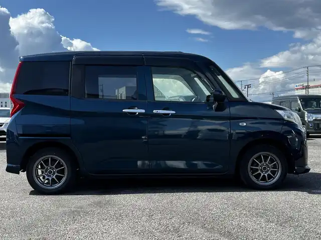 トヨタ ルーミー X S 道央・札幌 2017(平29)年 11.2万km レーザーブルークリスタルシャイン ４ＷＤ　/社外メモリナビ/【ＣＤ／ＤＶＤ／ＢＤ／ＳＤ／フルセグＴＶ】/バックカメラ/パワースライドドア/プッシュスタート/スマートキー/横滑り防止装置/アイドリングストップ/オートライト/ヘッドライトライトレベライザー/ホイール付スタッドレスタイヤ/ＥＴＣ/オート電動格納ミラー/ドアバイザー/保証書