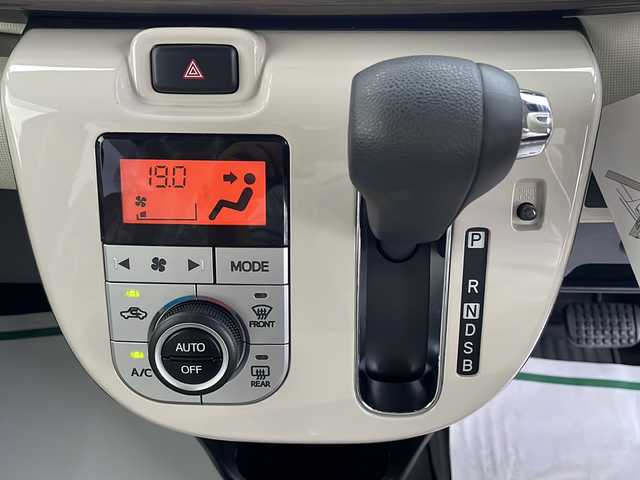 ダイハツ ムーヴ キャンバス G メイクアッフ SA Ⅱ 山形県 2017(平29)年 3.2万km スムースグレーマイカメタリック/ファイアークォーツレッドメタリック 2トーン 禁煙車/スマートアシストII/・衝突回避支援ブレーキ機能/・車線逸脱警報機能/・コーナーセンサー/両側パワースライドドア/純正ナビ/CD.DVD.BT.USB.SD/パノラマモニター/フルセグ/ETC/ドライブレコーダー/LEDヘッドライト/LEDフォグランプ/プッシュスタート/スマートキー