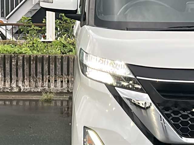 日産 ルークス ハイウェイスター X 茨城県 2020(令2)年 3.9万km ホワイトパール 社外SDナビ/CD/DVD/フルセグTV/Bluetooth/全方位カメラ/バックカメラ/サイドカメラ/フロントカメラ/LEDオートライト/オートマチックハイビーム/純正14インチアルミホイール/純正フロアマット/アイドリングストップ/スマートキー/ETC/コーナーセンサー/盗難防止装置/衝突被害軽減システム/禁煙車