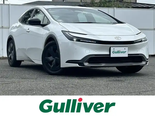 トヨタ プリウス U 岩手県 2023(令5)年 0.5万km プラチナホワイトパールマイカ 寒冷地仕様　ナビ　フルセグ　全周囲　ビルドインＥＴＣ２．０　レーダークルーズ　ＢＳＭ　ステアリングスイッチ　ステアリングヒーター　シートヒーター　ＡＣ１００Ｖ　ヒーター付電格ミラー　オートＬＥＤライト