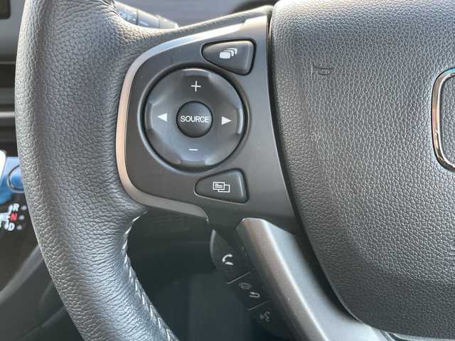 ホンダ フリード ハイブリット G 神奈川県 2023(令5)年 1.1万km プレミアムクリスタルブルークリスタル 純正SDナビ　iPod/Bluetooth/CD/DVD/ワンセグTV /両側パワースライドドア /バックカメラ　/レーダークルーズコントロール　/前後ドライブレコーダー　/コーナーセンサー　/ビルトインETC　/前席シートヒーター/純正アルミホイール　/純正フロアマット