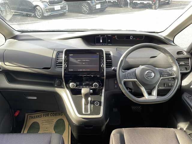 日産 セレナ ハイウェイスター Vセレクション 新潟県 2018(平30)年 9.4万km アズライトブルー 純正9インチナビ/(Bluetooth/AM/FM/CD/DVD)/純正フリップダウンモニター/両側パワースライドドア/アラウンドビューモニター/衝突被害軽減システム/バックカメラ/4WD/クルーズコントロール/エマージェンシーブレーキ/スタッドレスタイヤ/社外AW付夏タイヤ車載/LEDライト/ビルトインETC