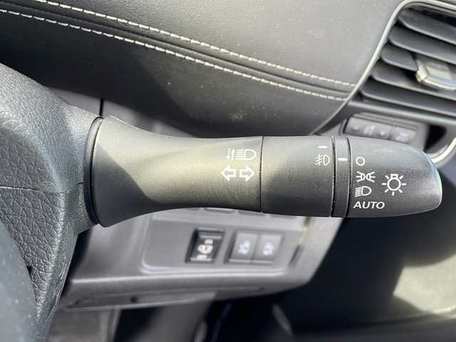 日産 セレナ ハイウェイスター Vセレクション 新潟県 2018(平30)年 9.4万km アズライトブルー 純正9インチナビ/(Bluetooth/AM/FM/CD/DVD)/純正フリップダウンモニター/両側パワースライドドア/アラウンドビューモニター/衝突被害軽減システム/バックカメラ/4WD/クルーズコントロール/エマージェンシーブレーキ/スタッドレスタイヤ/社外AW付夏タイヤ車載/LEDライト/ビルトインETC