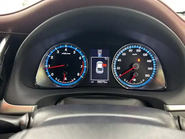 トヨタ ハリアー プレミアム 三重県 2017(平29)年 3.7万km スパークリングブラックパールクリスタルシャイン /禁煙車//アルパインナビ//バックカメラ//パワーバックドア//トヨタセーフティセンス//プリクラッシュセーフティ//オートマチックハイビーム//レーンディパーチャーアラート//運転席パワーシート//ETC//クルーズコントロール//コーナーセンサー