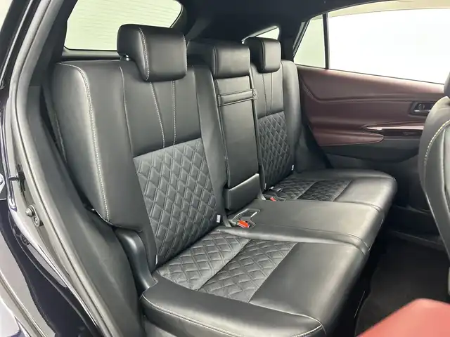 トヨタ ハリアー プレミアム 三重県 2017(平29)年 3.7万km スパークリングブラックパールクリスタルシャイン /禁煙車//アルパインナビ//バックカメラ//パワーバックドア//トヨタセーフティセンス//プリクラッシュセーフティ//オートマチックハイビーム//レーンディパーチャーアラート//運転席パワーシート//ETC//クルーズコントロール//コーナーセンサー