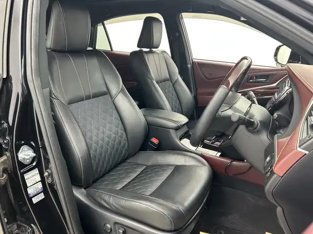 トヨタ ハリアー プレミアム 三重県 2017(平29)年 3.7万km スパークリングブラックパールクリスタルシャイン /禁煙車//アルパインナビ//バックカメラ//パワーバックドア//トヨタセーフティセンス//プリクラッシュセーフティ//オートマチックハイビーム//レーンディパーチャーアラート//運転席パワーシート//ETC//クルーズコントロール//コーナーセンサー