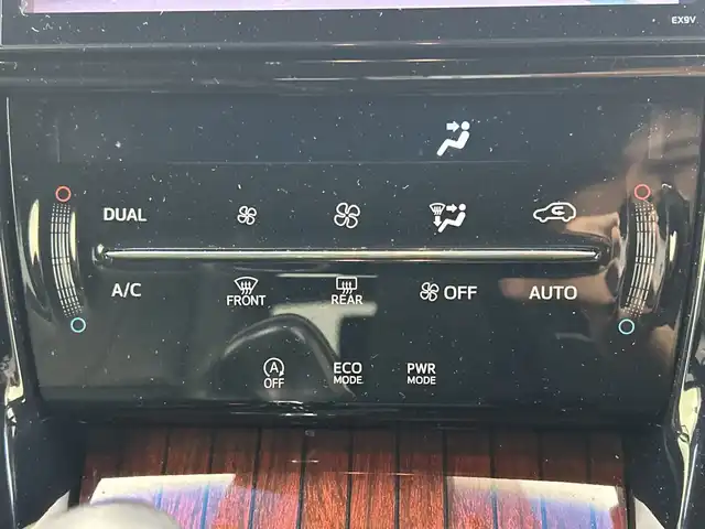 トヨタ ハリアー プレミアム 三重県 2017(平29)年 3.7万km スパークリングブラックパールクリスタルシャイン /禁煙車//アルパインナビ//バックカメラ//パワーバックドア//トヨタセーフティセンス//プリクラッシュセーフティ//オートマチックハイビーム//レーンディパーチャーアラート//運転席パワーシート//ETC//クルーズコントロール//コーナーセンサー