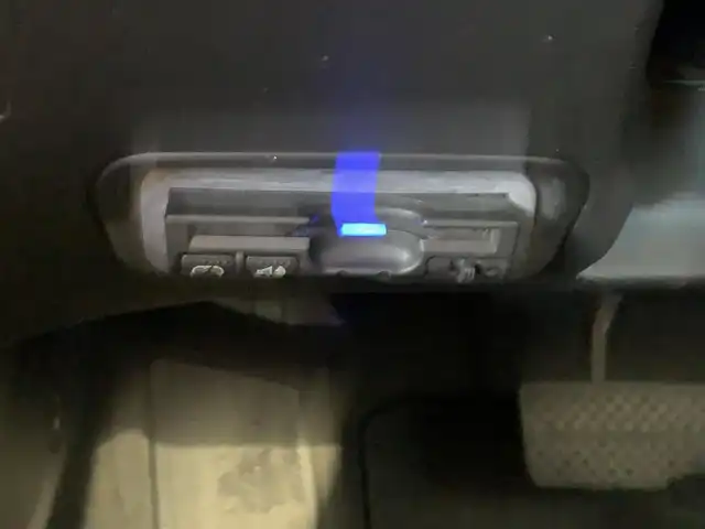 ホンダ ヴェゼル ハイブリッド X 福井県 2015(平27)年 11.3万km ホワイトオーキッドパール (株)IDOMが運営する【じしゃロン福井店】の自社ローン対象車両になります。こちらは現金ご利用時の価格です。/自社ローンご希望の方は別途その旨お申付け下さい。/純正ナビ/Bluetooth/フルセグTV/CD/DVD/バックカメラ/衝突被害軽減システム/クルーズコントロール/オートライト/ETC/純正アルミホイール/パドルシフト/電動パーキングブレーキ/ドアバイザー/ステアリングスイッチ/プッシュスタート/スマートキー/スペアキー/取扱説明書