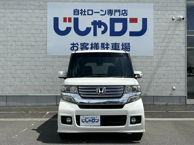 ホンダ Ｎ ＢＯＸ カスタム G Lパッケージ 群馬県 2012(平24)年 8.4万km プレミアムホワイトパール (株)IDOMが運営する【じしゃロン伊勢崎店】の自社ローン専用車両になりますこちらは現金またはオートローンご利用時の価格です。自社ローンご希望の方は別途その旨お申付け下さい/片側パワースライドドア/社外ナビ（CD/DVD/Bluetooth/フルセグTV）/HIDヘッドライト/オートライト/フォグランプ/TRC/ステアリングリモコン/ドアバイザー/純正マット