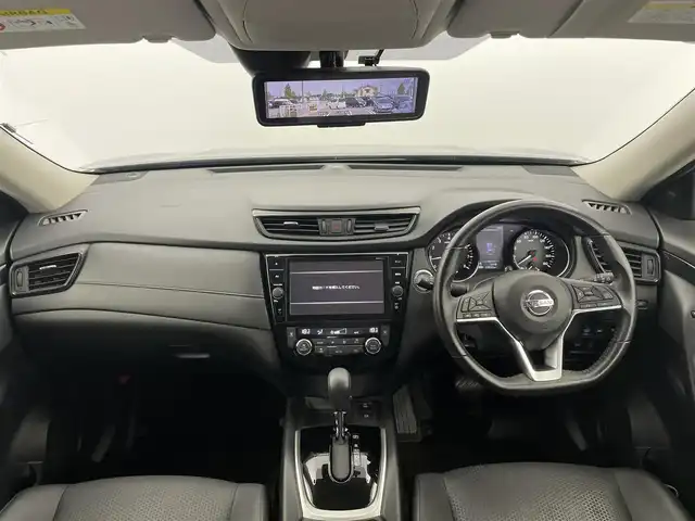 日産 エクストレイル 20Xi 富山県 2018(平30)年 2.4万km ダイヤモンドブラック 純正ナビ（AM/FM/DVD/BT/フルセグ）/全方位カメラ/ドライブレコーダー/ETC/デジタルインナーミラー/レザーシート/衝突被害軽減システム/レーダークルーズコントロール/レーンキープアシスト/コーナーセンサー/横滑り防止装置/アイドリングストップ/純正アルミホイール/純正フロアマット/パワーバックドア/オートLEDライト/オートホールド付電子パーキング/革巻きステアリング/ステアリングスイッチ/スマートキー/スペアキー