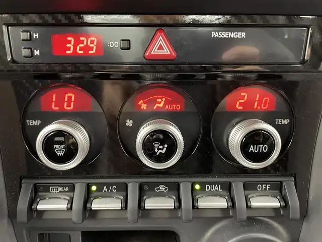 スバル ＢＲＺ S 富山県 2016(平28)年 4.6万km WRブルーパール carrozzeriaメモリナビ /フルセグTV/DVD/Bluetooth/バックカメラ/ETC/ハーフレザー/シートヒーター /クルコン/スマートキー/プッシュスタート/LEDオートライト /純正フロアマット/GPSレーダー Lei04×霧島レイ