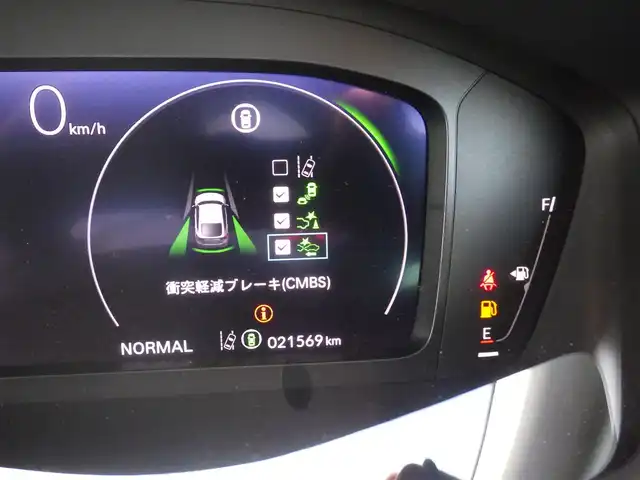 ホンダ シビック e:HEV 千葉県 2022(令4)年 2.2万km クリスタルブラックパール ホンダセンシング/・衝突軽減ブレーキ（CMBS）/・車線維持支援システム（LKAS）/・アダプティブクルーズコントロール（ACC）/・後方誤発進抑制機能/・誤発進抑制機能/運転席パワーシート/ハーフレザーシート/ワイヤレス充電/9インチ純正コネクトナビ/地デジTV/【Bluetooth接続】/バックカメラ/ドライブレコーダー（DRH-224SD）/社外レーダー（AR-33）/革巻きステアリング/ステアリングスイッチ/パドルシフト/ETC/LEDヘッドライト/フォグライト/ウインカーミラー/コーナーセンサー/純正18インチアルミホイル/サイド/カーテンエアバッグ/Honda スマートキー