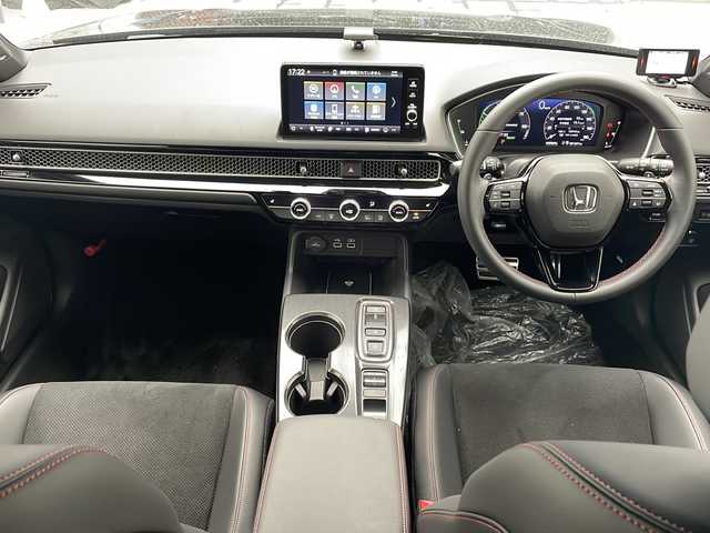 ホンダ シビック e:HEV 沖縄県 2022(令4)年 2.2万km クリスタルブラックパール 純正９型コネクトナビ　/　(フルセグTV Bluetooth FM/AM)　/ＢＯＳＥサウンド　/バックカメラ　/ＬＥＤヘッドライト　/前後ドライブレコーダー　/アダプティブクルーズコントロール　/ハーフレザーシート　/パワーシート/ホンダセンシング/ETC2.0