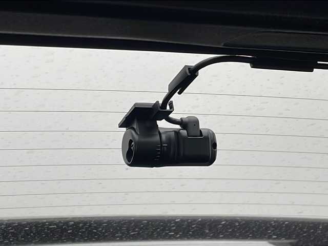 ホンダ シビック e:HEV 沖縄県 2022(令4)年 2.2万km クリスタルブラックパール 純正９型コネクトナビ　/　(フルセグTV Bluetooth FM/AM)　/ＢＯＳＥサウンド　/バックカメラ　/ＬＥＤヘッドライト　/前後ドライブレコーダー　/アダプティブクルーズコントロール　/ハーフレザーシート　/パワーシート/ホンダセンシング/ETC2.0