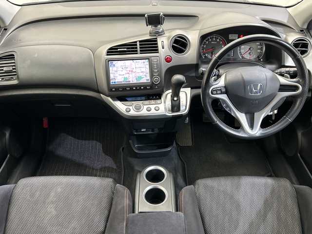 ホンダ ストリーム RSZ HDDナビパッケージ 愛媛県 2011(平23)年 9.5万km プレミアムホワイトパール 純正ナビ/バックカメラ/ETC/前後ドライブレコーダー/パドルシフト/オートライト/スペアキー