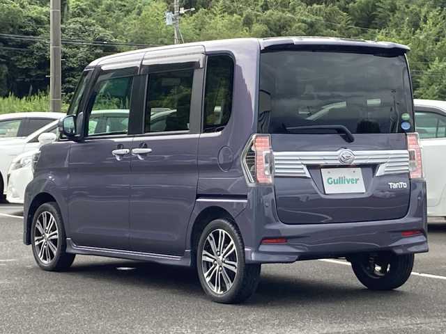 ダイハツ タント カスタム RS トップED SA Ⅲ 佐賀県 2018(平30)年 5.8万km メテオライトグレーイリュージョナルP Clarionナビ/バックカメラ/両側パワースライドドア/プリクラッシュセーフティ/レーンキープアシスト/オートハイビーム/誤発進抑制機能/ETC/ハーフレザーシート/シートヒーター/ステアリングリモコン/プッシュスタート/スマートキー/LEDヘッドライト/フォグライト/純正アルミホイール