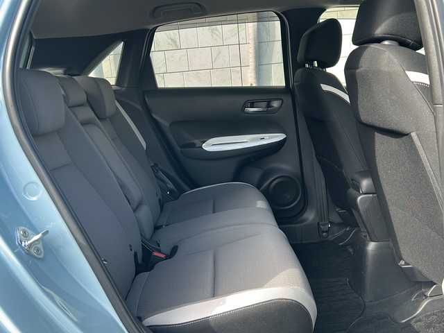 ホンダ フィット e:HEVクロスター 神奈川県 2020(令2)年 5.6万km サーフブルー/ブラック ワンオーナー/純正ナビ/（CD/DVD/AM/FM/SD/USB/AUX/BT/フルセグTV)/バックカメラ/前後ドライブレコーダー/オプション静止画撮影機能/ETC2.0/レーダークルーズコントロール/電動パーキングブレーキ/コーナーセンサー/横滑り防止装置/路外逸脱抑制機能/踏み間違い衝突軽減システム/ABS/ドアバイザー/ISOFIX/純正フロアマット/純正アルミホイール/スペアキー×１/保証書/取扱説明書