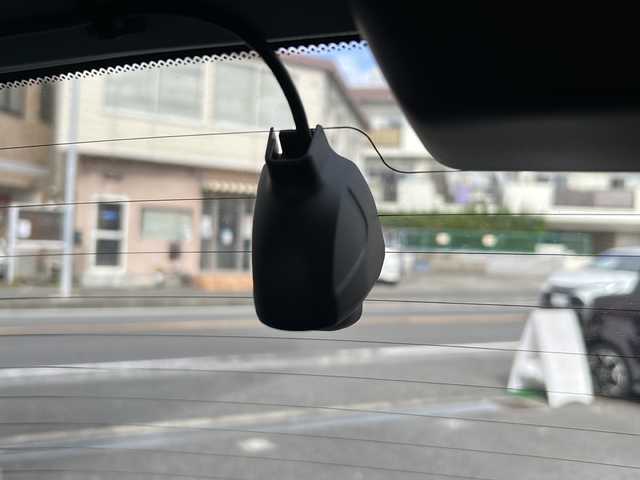 ホンダ フィット e:HEVクロスター 神奈川県 2020(令2)年 5.6万km サーフブルー/ブラック ワンオーナー/純正ナビ/（CD/DVD/AM/FM/SD/USB/AUX/BT/フルセグTV)/バックカメラ/前後ドライブレコーダー/オプション静止画撮影機能/ETC2.0/レーダークルーズコントロール/電動パーキングブレーキ/コーナーセンサー/横滑り防止装置/路外逸脱抑制機能/踏み間違い衝突軽減システム/ABS/ドアバイザー/ISOFIX/純正フロアマット/純正アルミホイール/スペアキー×１/保証書/取扱説明書