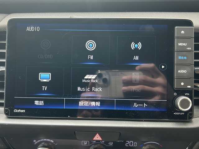 ホンダ フィット e:HEVクロスター 神奈川県 2020(令2)年 5.6万km サーフブルー/ブラック ワンオーナー/純正ナビ/（CD/DVD/AM/FM/SD/USB/AUX/BT/フルセグTV)/バックカメラ/前後ドライブレコーダー/オプション静止画撮影機能/ETC2.0/レーダークルーズコントロール/電動パーキングブレーキ/コーナーセンサー/横滑り防止装置/路外逸脱抑制機能/踏み間違い衝突軽減システム/ABS/ドアバイザー/ISOFIX/純正フロアマット/純正アルミホイール/スペアキー×１/保証書/取扱説明書