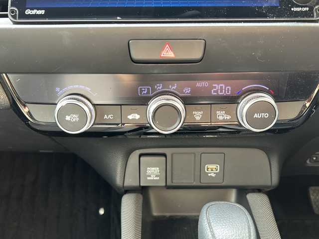 ホンダ フィット e:HEVクロスター 神奈川県 2020(令2)年 5.6万km サーフブルー/ブラック ワンオーナー/純正ナビ/（CD/DVD/AM/FM/SD/USB/AUX/BT/フルセグTV)/バックカメラ/前後ドライブレコーダー/オプション静止画撮影機能/ETC2.0/レーダークルーズコントロール/電動パーキングブレーキ/コーナーセンサー/横滑り防止装置/路外逸脱抑制機能/踏み間違い衝突軽減システム/ABS/ドアバイザー/ISOFIX/純正フロアマット/純正アルミホイール/スペアキー×１/保証書/取扱説明書