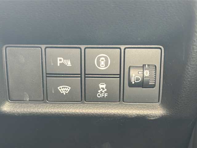 ホンダ フィット e:HEVクロスター 神奈川県 2020(令2)年 5.6万km サーフブルー/ブラック ワンオーナー/純正ナビ/（CD/DVD/AM/FM/SD/USB/AUX/BT/フルセグTV)/バックカメラ/前後ドライブレコーダー/オプション静止画撮影機能/ETC2.0/レーダークルーズコントロール/電動パーキングブレーキ/コーナーセンサー/横滑り防止装置/路外逸脱抑制機能/踏み間違い衝突軽減システム/ABS/ドアバイザー/ISOFIX/純正フロアマット/純正アルミホイール/スペアキー×１/保証書/取扱説明書