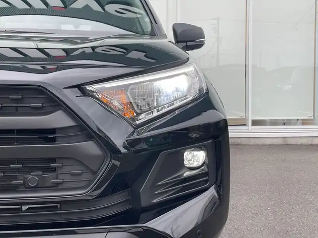 トヨタ ＲＡＶ４ アドベンチャー オフロードPKGⅡ 神奈川県 2024(令6)年 1.7万km アティチュードブラックマイカ 純正ディスプレイオーディオ/Bluetooth/AppleCarPlay/AndroidAuto/追従式クルーズコントロール/全周囲カメラ/純正ドライブレコーダー/電動リアゲート/パワーシート/シートヒーター/エアシート/ステアリングヒーター/ルーフレール/ETC2.0/LEDヘッドライト/フォグランプ/オートブレーキホールド/ダウンヒルアシストコントロール/オートマチックハイビーム/コーナーセンサー/リフトアップ/横滑り防止装置/レーンキープアシスト/純正フロアマット/純正アルミホイール/盗難防止装置/カーテンエアバック