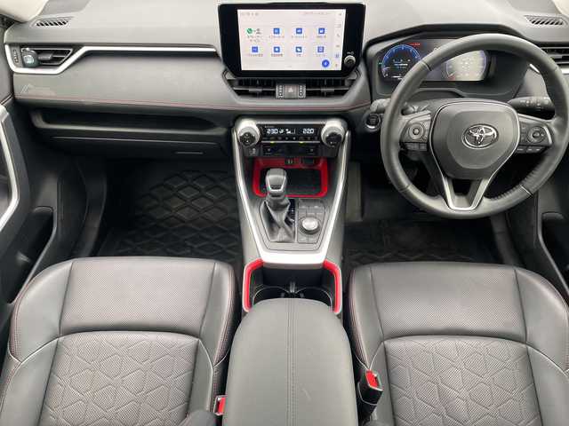 トヨタ ＲＡＶ４ アドベンチャー オフロードPKGⅡ 神奈川県 2024(令6)年 1.7万km アティチュードブラックマイカ 純正ディスプレイオーディオ/Bluetooth/AppleCarPlay/AndroidAuto/追従式クルーズコントロール/全周囲カメラ/純正ドライブレコーダー/電動リアゲート/パワーシート/シートヒーター/エアシート/ステアリングヒーター/ルーフレール/ETC2.0/LEDヘッドライト/フォグランプ/オートブレーキホールド/ダウンヒルアシストコントロール/オートマチックハイビーム/コーナーセンサー/リフトアップ/横滑り防止装置/レーンキープアシスト/純正フロアマット/純正アルミホイール/盗難防止装置/カーテンエアバック