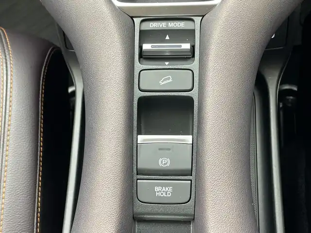 ホンダ ＺＲ－Ｖ ハイブリッド e:HEV Z 群馬県 2023(令5)年 1.5万km プラチナホワイトパール 純正９型ナビ　ＢＯＳＥサウンド　バックカメラ　ワイヤレス充電　アダクティブクルーズコントロール　電動リアゲート　パドルシフト　レザーシート　前席シートヒーター　ＥＴＣ２．０　ＬＥＤライト　禁煙車